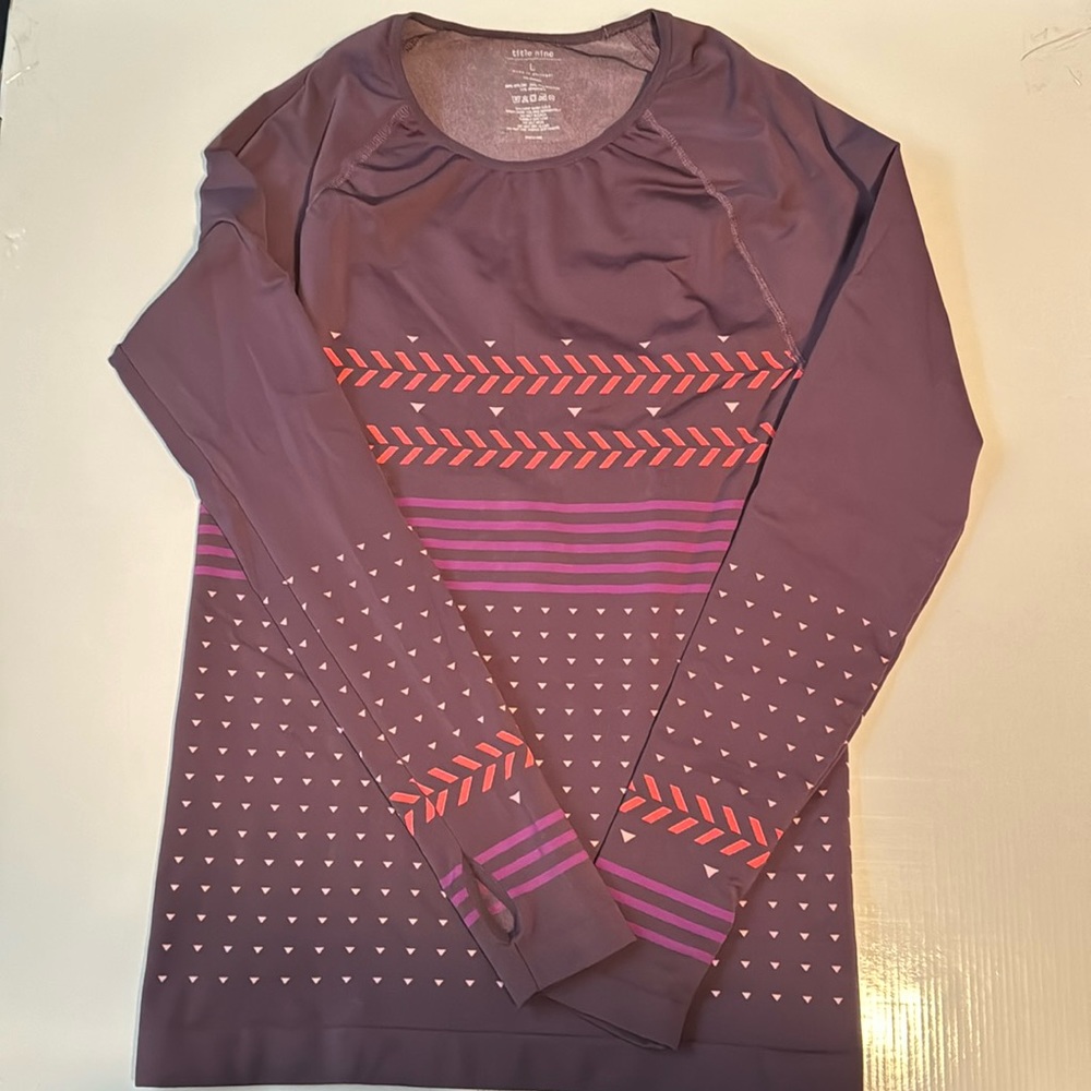 Title Nine swim shirt long sleeve NWOT